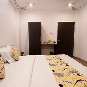 https://tripli-hotels-arunoday-palace.udaipurhotels.org
