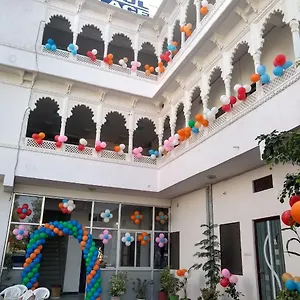 https://hotel-gokul-palace-udaipur.udaipurhotels.org